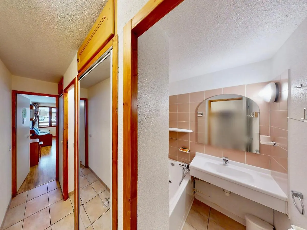 Appartement Pour 6 Pers. Avec 2 Sdb Pres Du Centre Et Des Pistes A Val D'Isere - Fr-1-411-897 0*, Val-d'Isere France