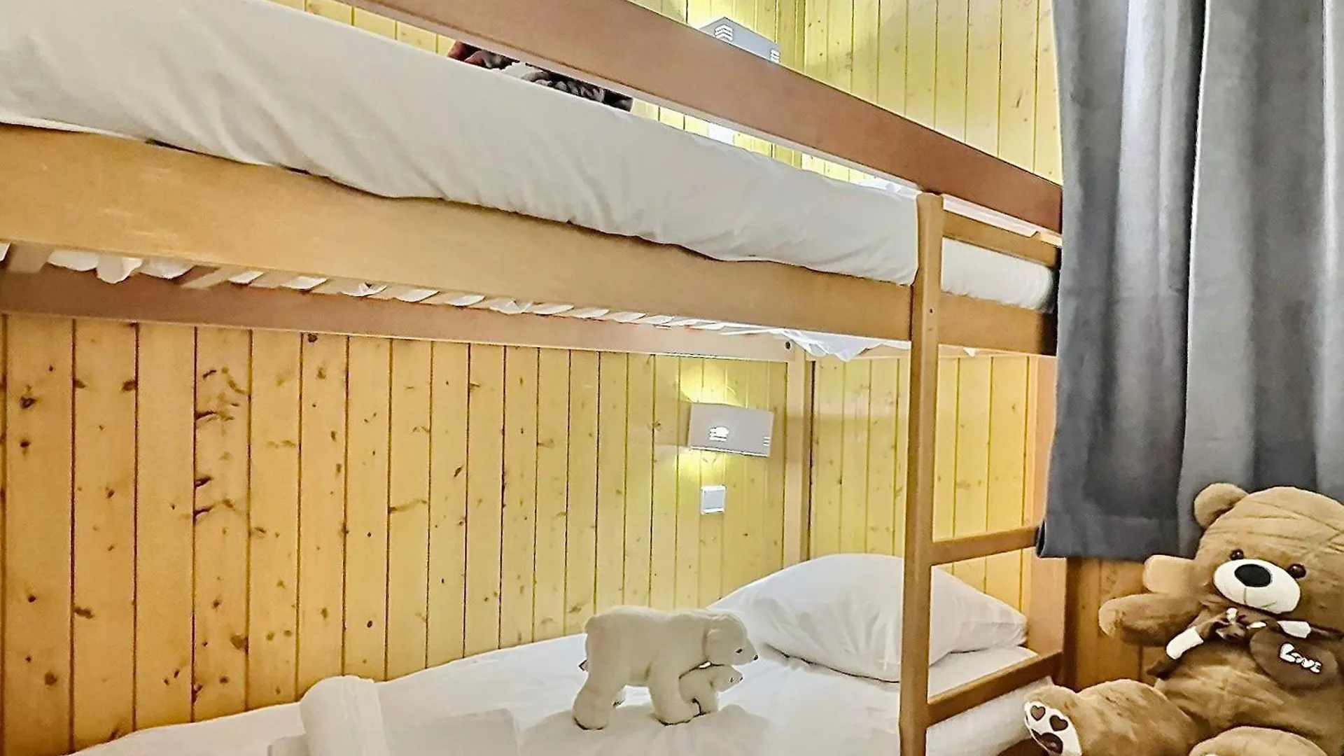 Appartement Pour 6 Pers. Avec 2 Sdb Pres Du Centre Et Des Pistes A Val D'Isere - Fr-1-411-897 Apartment Val-d'Isere
