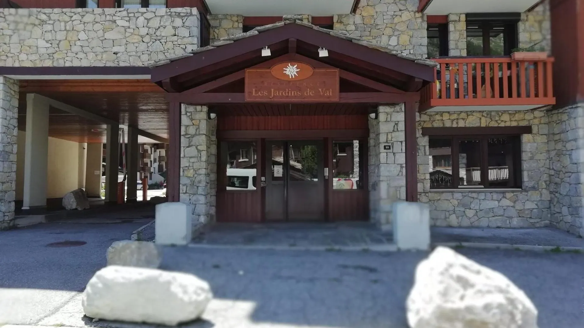 Appartement Pour 6 Pers. Avec 2 Sdb Pres Du Centre Et Des Pistes A Val D'Isere - Fr-1-411-897 France